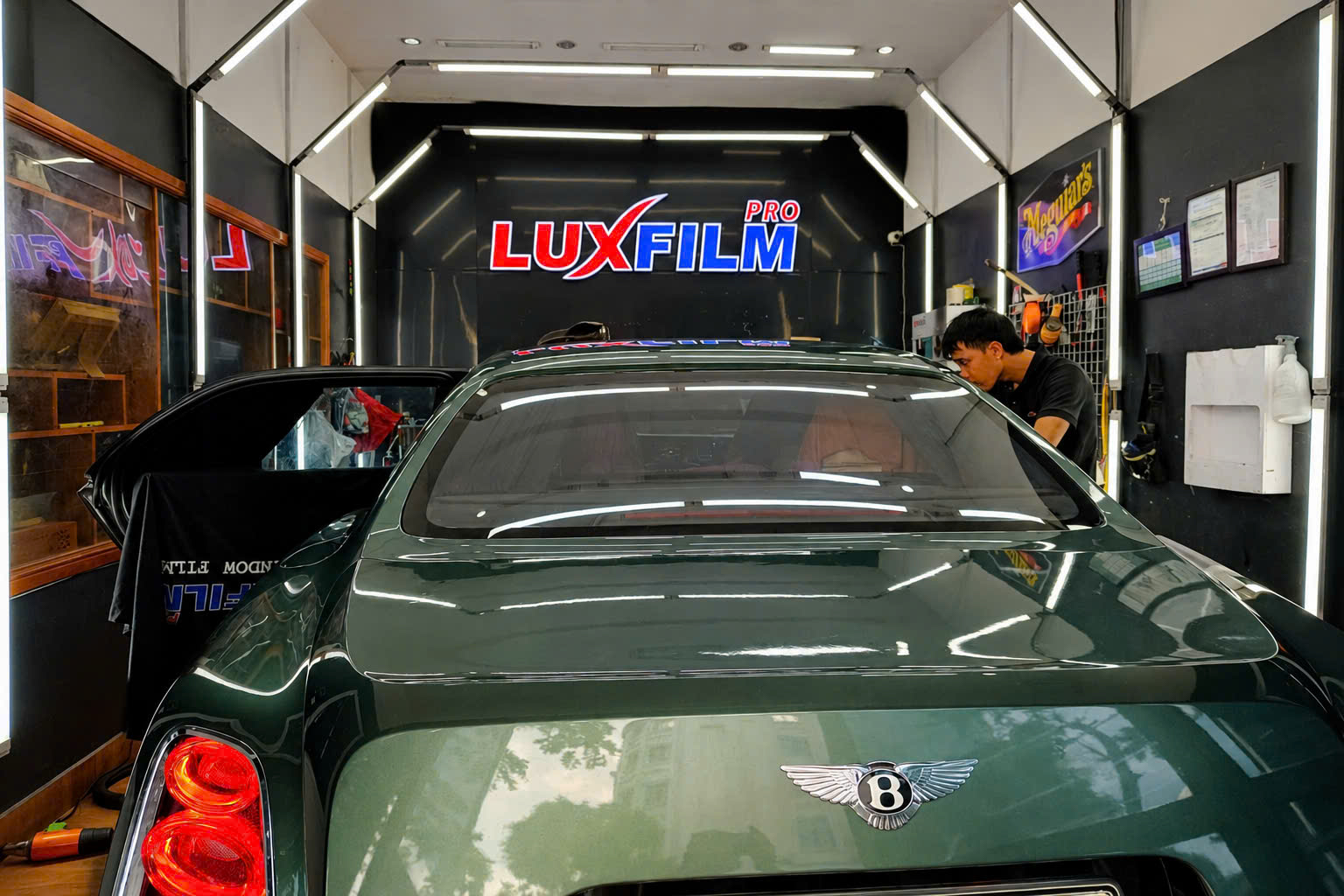 Phim Cách Nhiệt Luxfilm Pro Gói Đặc Biệt Phản Xạ Nhiệt– Công Nghệ Đỉnh Cao, Bảo Vệ Tối Ưu